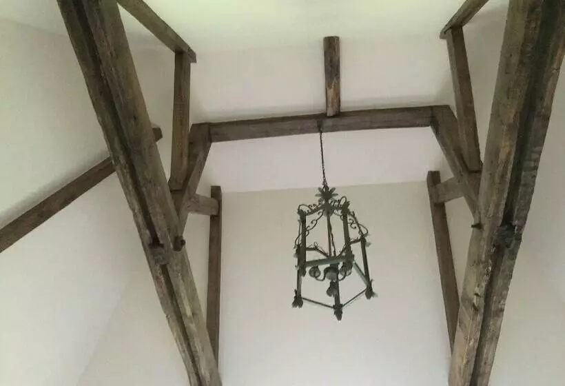 ペンション Château De La Ville Voisin