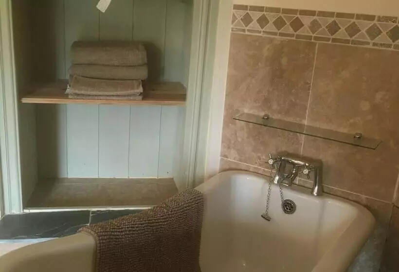 ペンション Château De La Ville Voisin