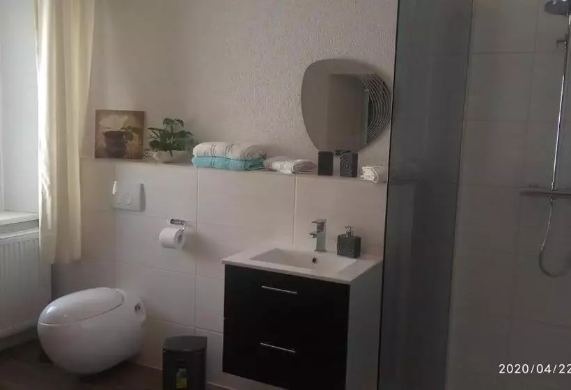 Majatalo Gästehaus   Café Frank