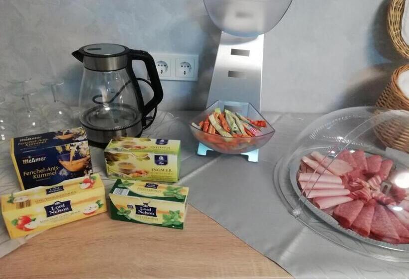 بنسيون Gästehaus Café Frank