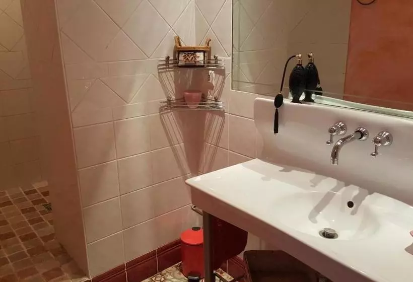 پانسیون Room In Guest Room   Room Countryside The House Of Josepha