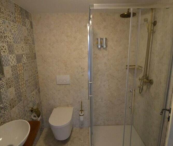 膳宿费 Sieben Berge Haus