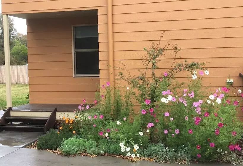 Majatalo The Nest At Gundaroo