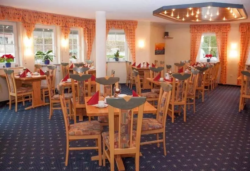 Majatalo Waldeck Garni