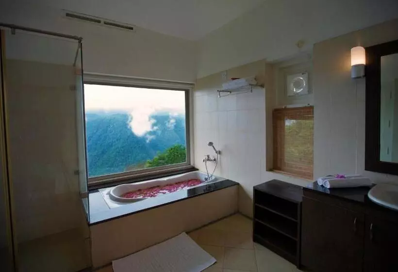 Lomakeskus After The Rains   Rainforest Lodge