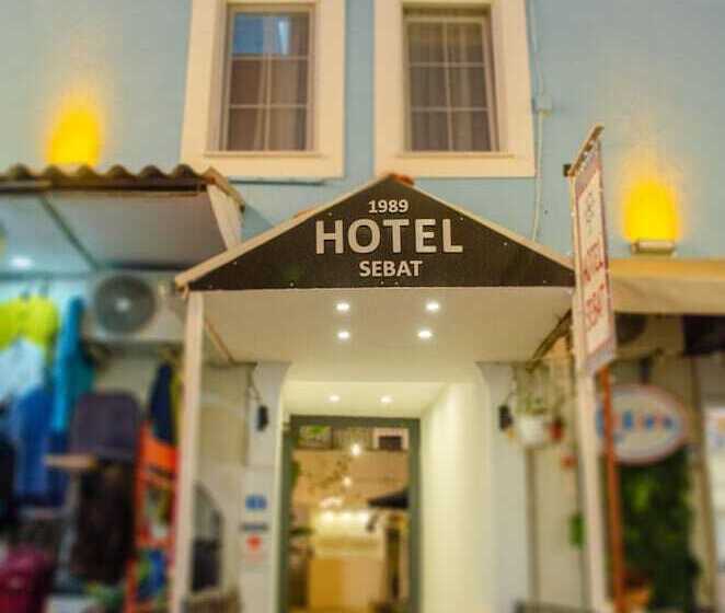 1989 Hotel Sebat