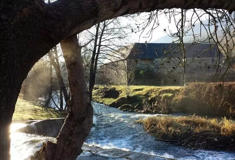 Aamiaismajoitus (B&B) Bed In Bellongue