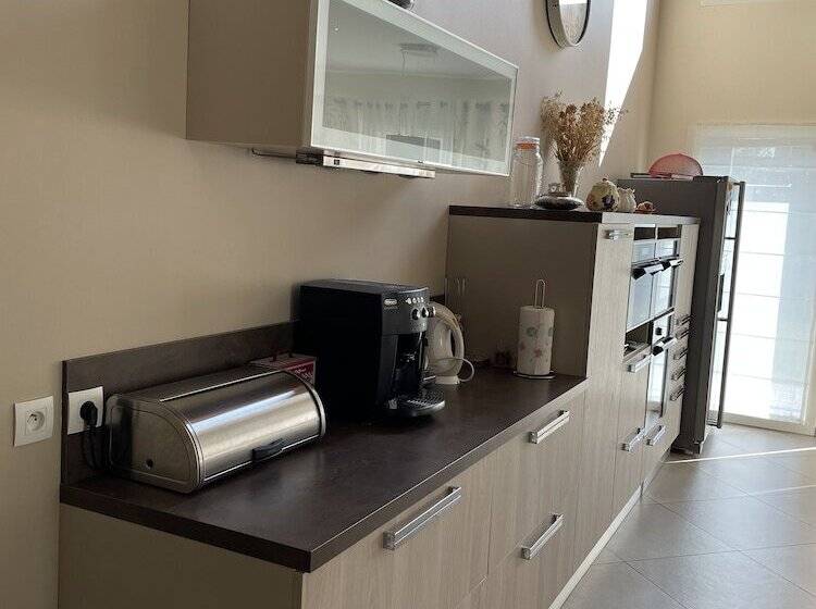 민박 Chambres D Hotes Gite Du Puy De L étang