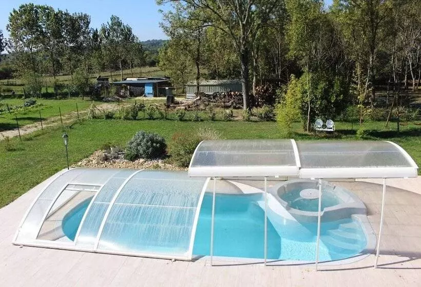 Aamiaismajoitus (B&B) Chambres D Hotes Gite Du Puy De L étang