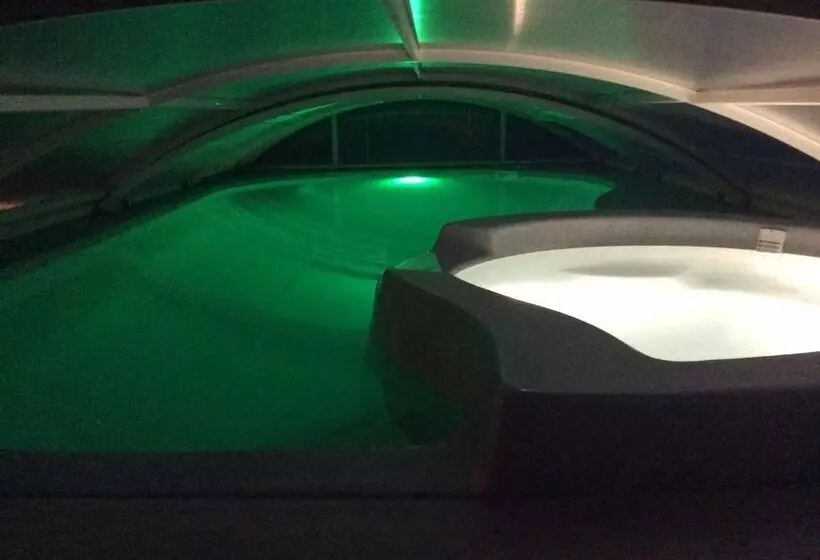 Aamiaismajoitus (B&B) Chambres D Hotes Gite Du Puy De L étang