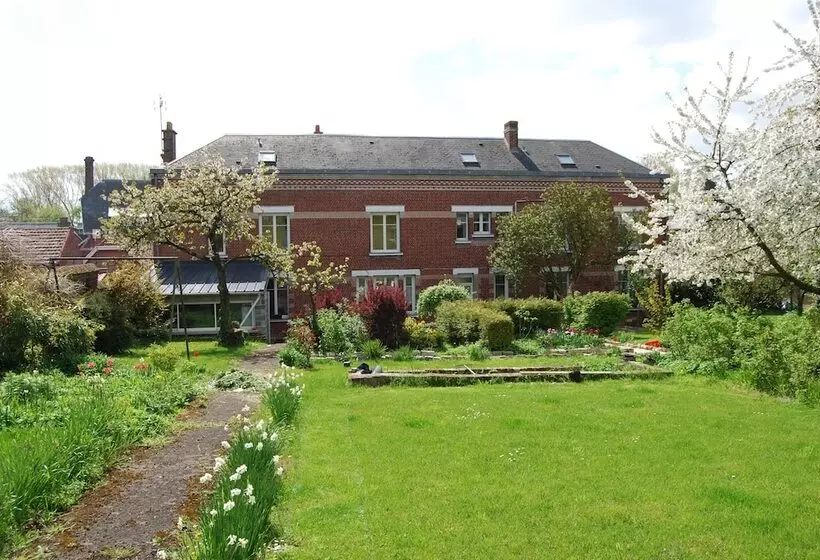 Aamiaismajoitus (B&B) Le Clos Verlaine