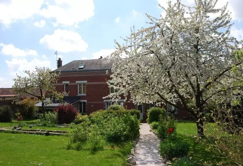 Aamiaismajoitus (B&B) Le Clos Verlaine