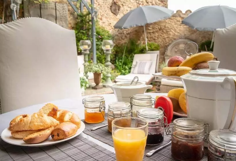 ベッドアンドブレックファースト Les Hauts De Corneilhan