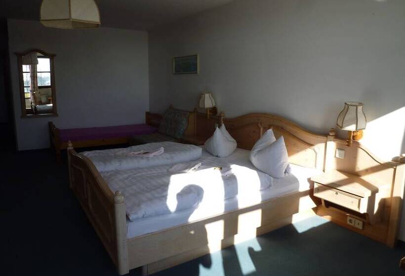 Berggasthof & Hotel Hinterrod