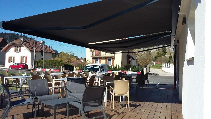 ホテル Auberge Du Chateau De Joux