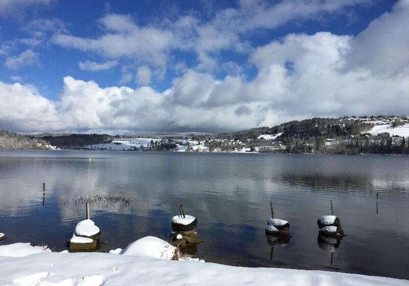ホテル Auberge Du Chateau De Joux