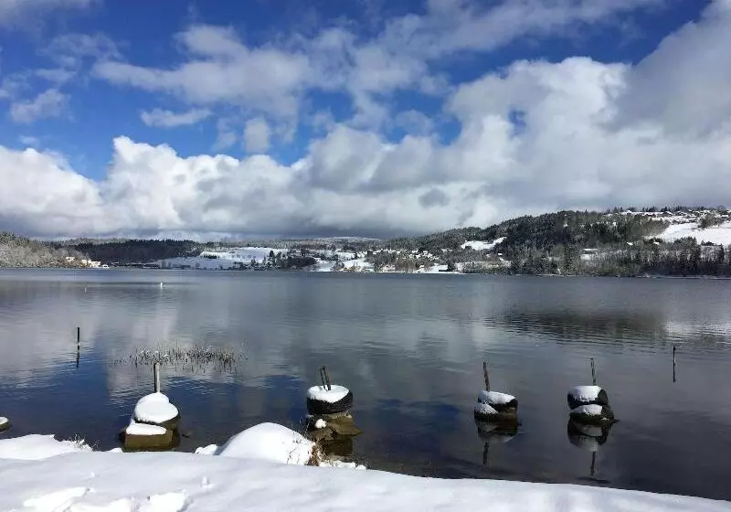 Hotelli Auberge Du Chateau De Joux
