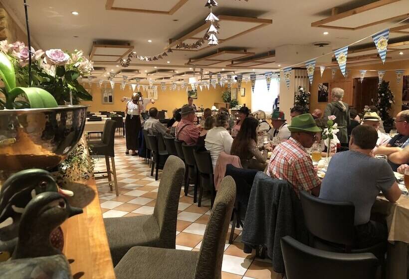 فندق Kongernes Feriepark Camping