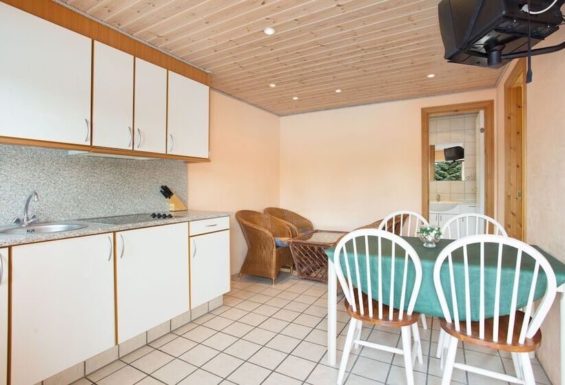 فندق Kongernes Feriepark Camping