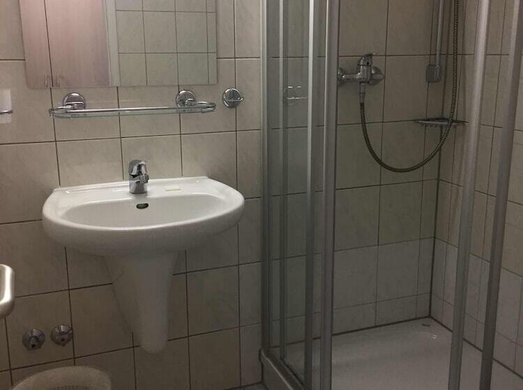 בית מלון כפרי Landvogt