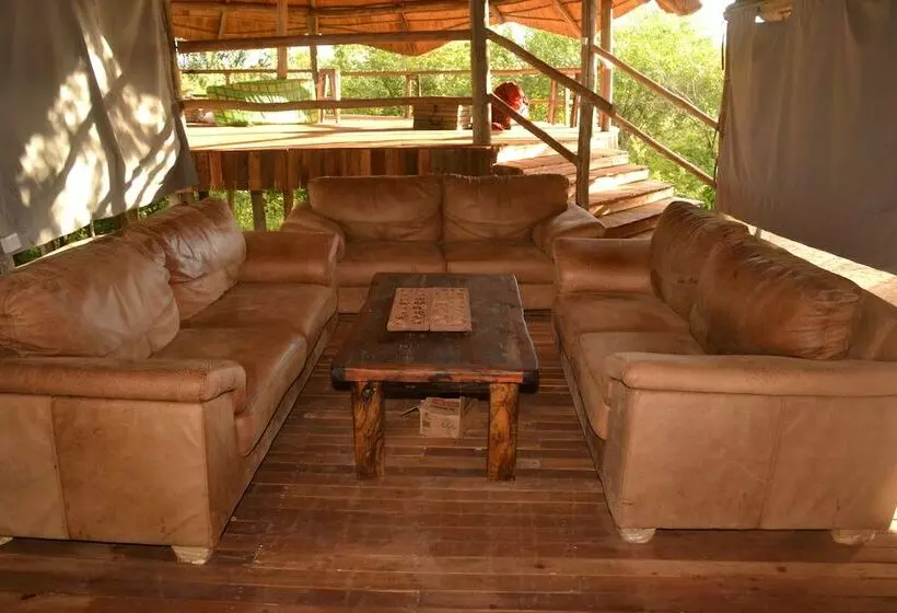 Hotelli Mabata Makali Lodge & Campsite