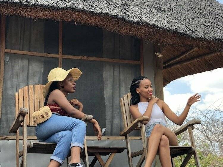 فندق Mabata Makali Lodge & Campsite