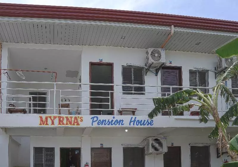 هتل Myrna S Pension House
