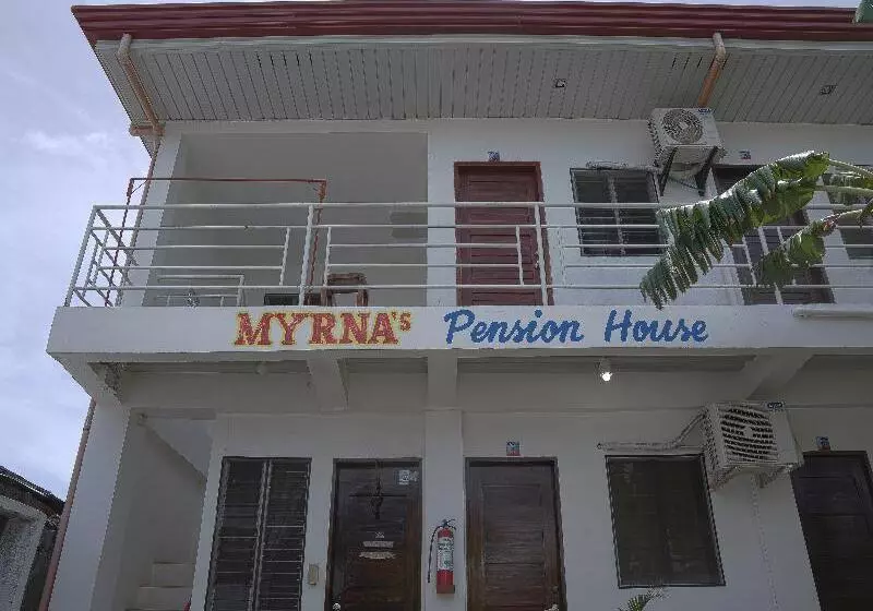 هتل Myrna S Pension House