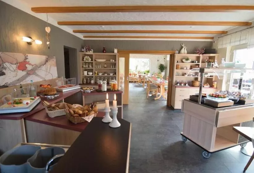Hotelli Restaurant Weingut Kapellenhof