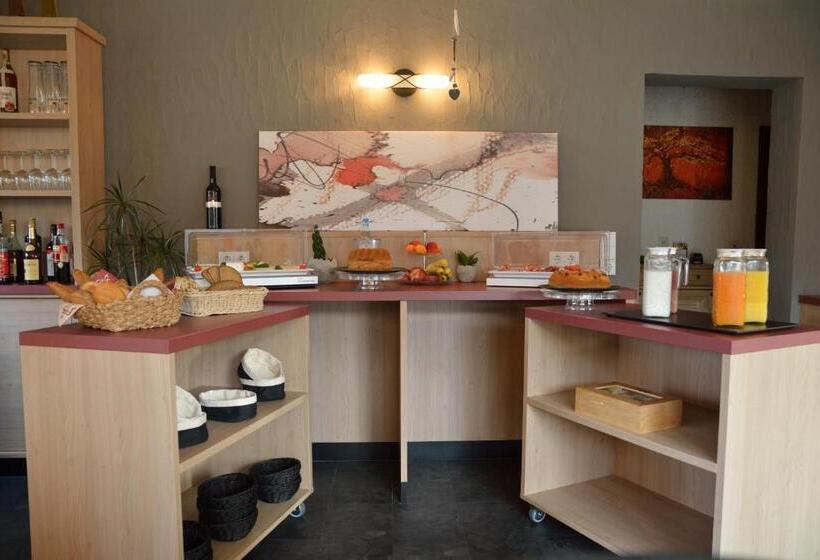 호텔 Restaurant Weingut Kapellenhof