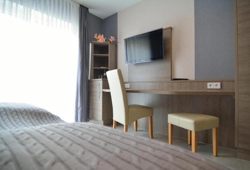 호텔 Restaurant Weingut Kapellenhof