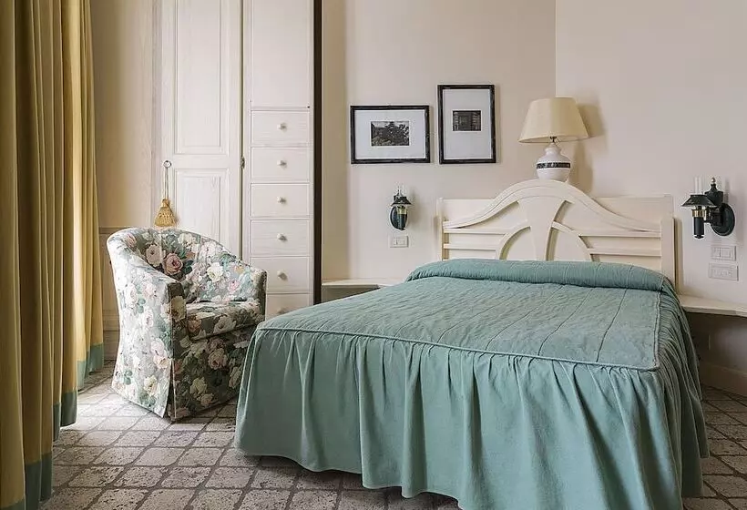 ホテル Roccamare Resort   Casa Di Levante