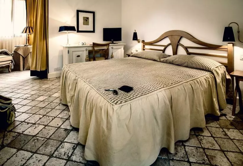 ホテル Roccamare Resort   Casa Di Levante