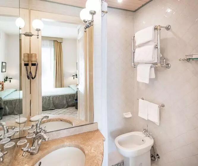 ホテル Roccamare Resort   Casa Di Levante