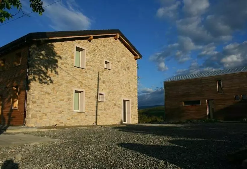 田舎風ホテル Agriturismo Il Cielo Di Strela