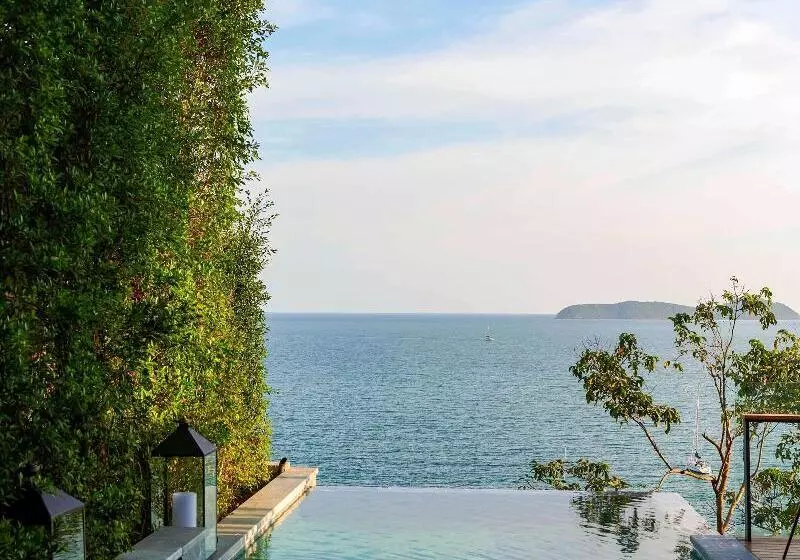Hotelli V Villas Phuket Mgallery