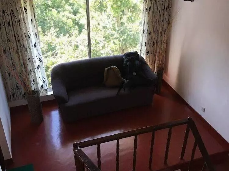 Nature Villa 107 Kandy   Hostel