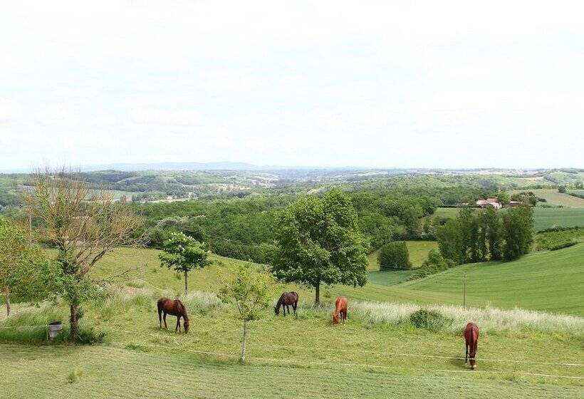 بنسيون Au Bon Endroit