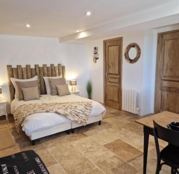 פנסיון Au Fer à Cheval