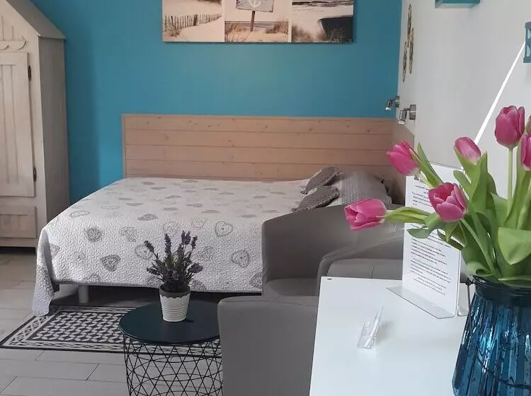 Majatalo Chevrefeuille Et Eglantine