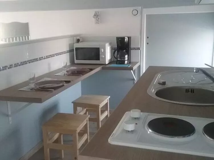 Majatalo Chevrefeuille Et Eglantine