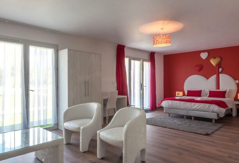 بنسيون Domaine Des Pierres Dorées