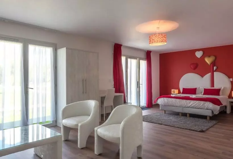 Majatalo Domaine Des Pierres Dorées