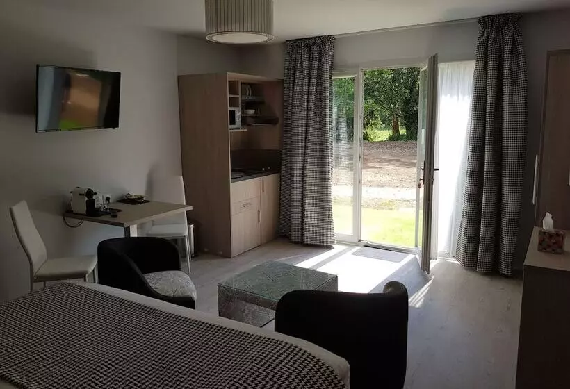 Majatalo Domaine Des Pierres Dorées