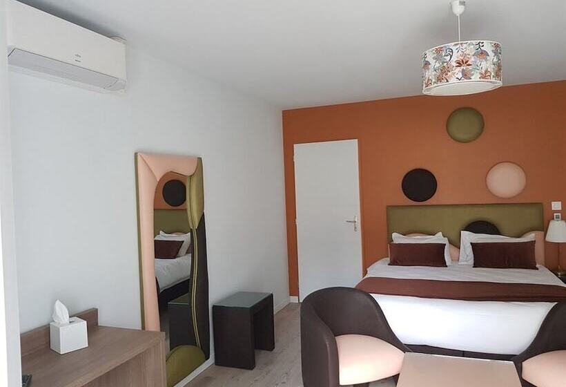 بنسيون Domaine Des Pierres Dorées