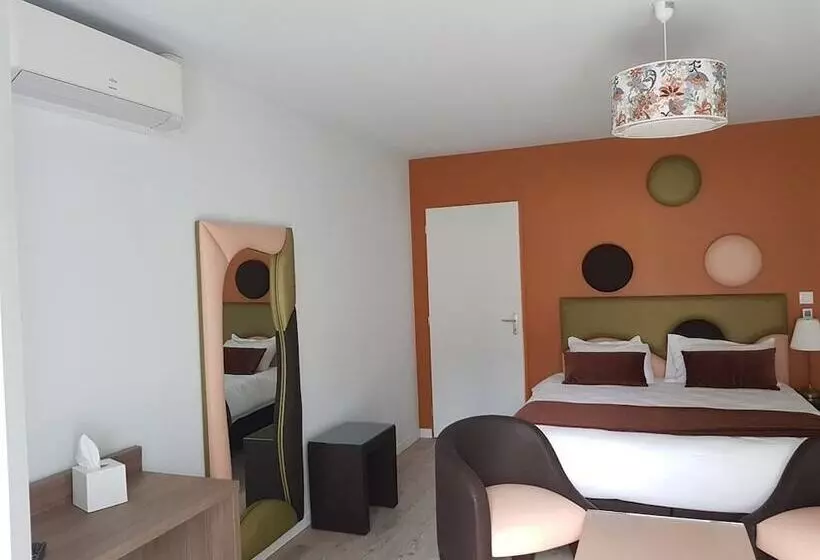 Majatalo Domaine Des Pierres Dorées