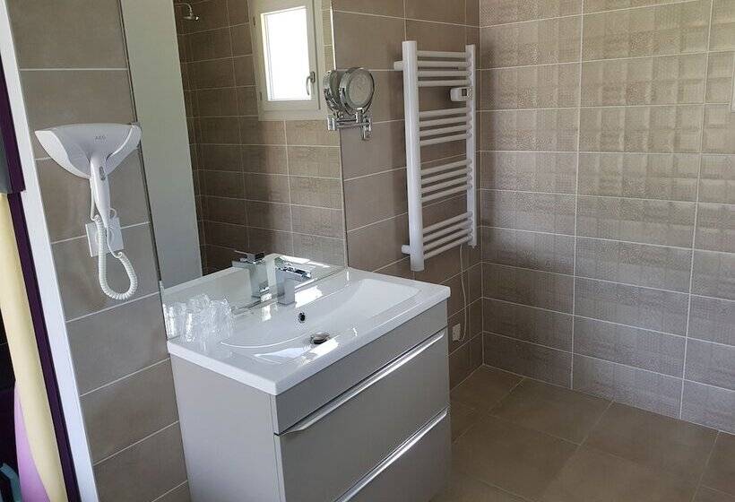 بنسيون Domaine Des Pierres Dorées