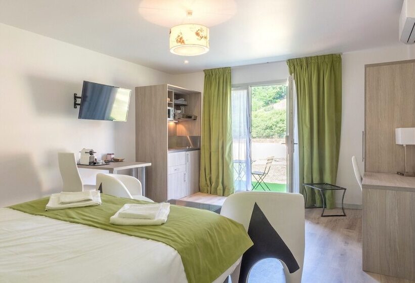 بنسيون Domaine Des Pierres Dorées