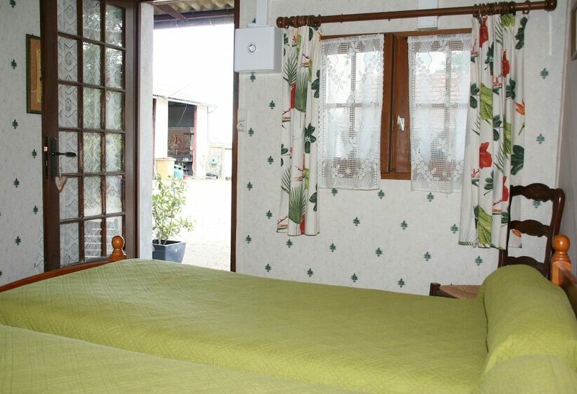 펜션 La Ferme Du Domaine Des Parisses