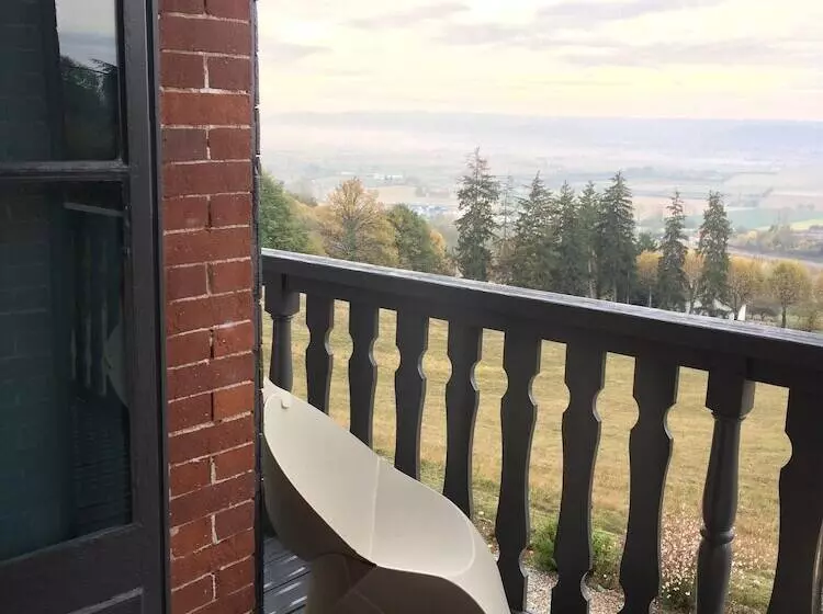 Majatalo Le Domaine De Dony